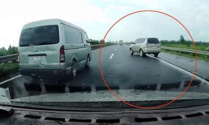 Ý thức Giao thông: Thiếu kỹ năng đi cao tốc, tài xế Mitsubishi Zinger BKS 16M 7306 suýt gây tai nạn